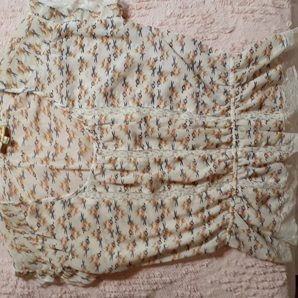 Princess Vera Wang medium blouse